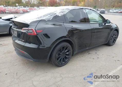 2023 Tesla Model Y Awd/Long Range Dual Motor All-Wheel Drive from USA, damaged, VIN 7SAYGDEE0PF792255